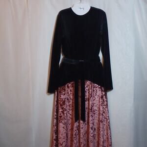 MONALILI Black & Pink Velvet Maxi Flare Dress. SIZE 22.